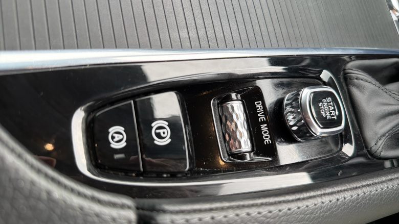 Volvo V90 2.0 T4 Momentum Plus 5dr Geartronic Petrol Estate